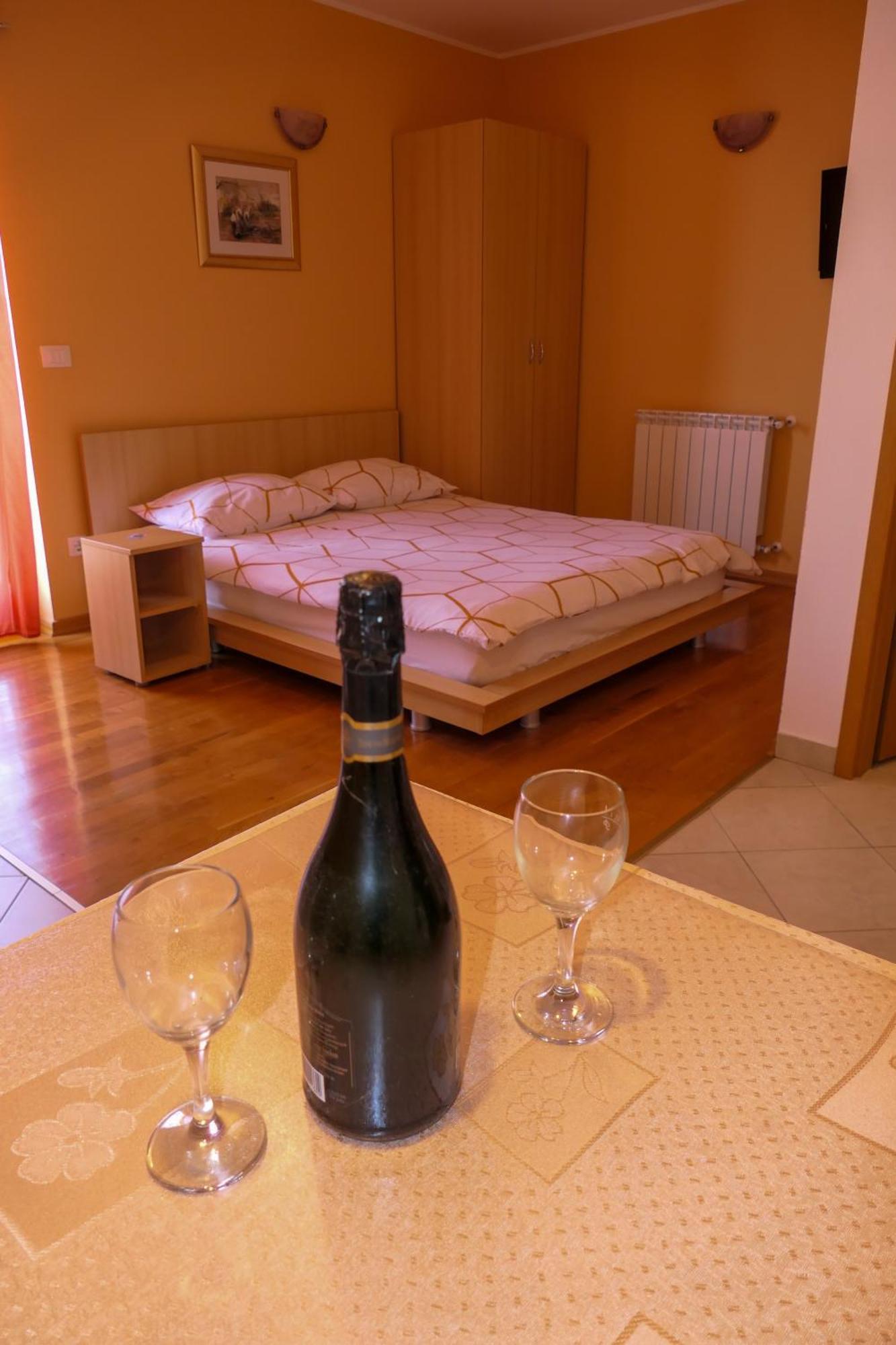 Apartmani Ivanka Prpic เซนญ์ ภายนอก รูปภาพ